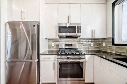 36 Howse Heights Ne, Calgary, AB - Indoor Photo Showing Kitchen With Upgraded Kitchen