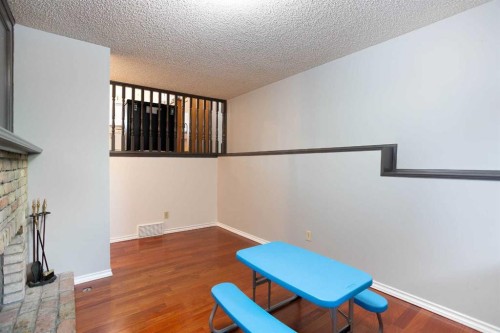 235 Templemont Drive Ne, Calgary, AB - Indoor Photo Showing Other Room