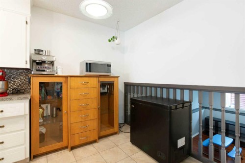 235 Templemont Drive Ne, Calgary, AB - Indoor
