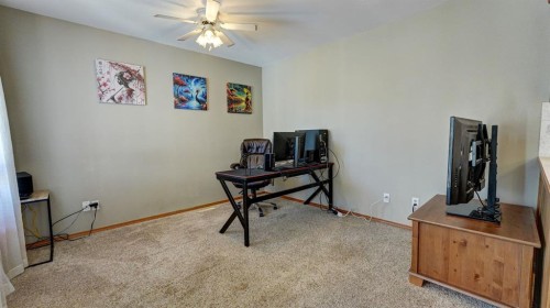 529 53 Avenue West, Claresholm, AB - Indoor