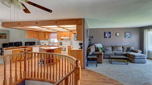 529 53 Avenue West, Claresholm, AB - Indoor