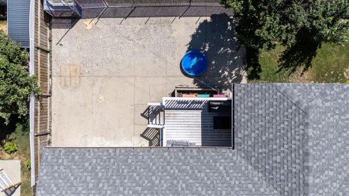 529 53 Avenue West, Claresholm, AB - Outdoor
