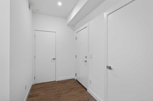 3201-6 Merganser Drive West, Chestermere, AB - Indoor Photo Showing Other Room