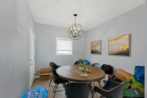3306 2 Street Ne, Calgary, AB - Indoor Photo Showing Dining Room