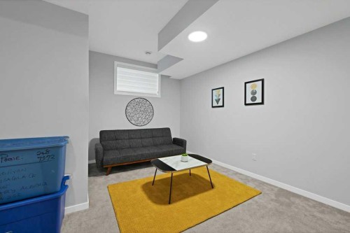 3306 2 Street Ne, Calgary, AB - Indoor