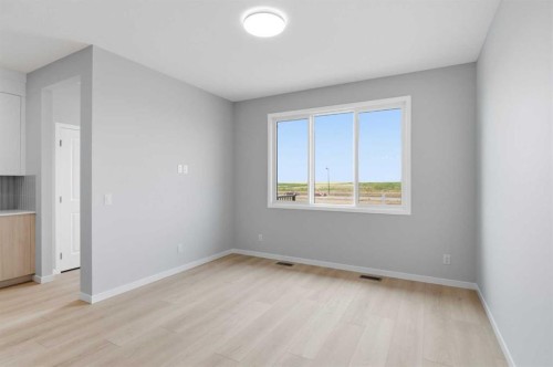 37 Rosemary Gardens Se, Calgary, AB - Indoor Photo Showing Other Room