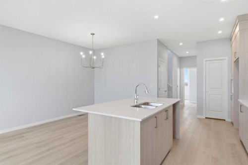 37 Rosemary Gardens Se, Calgary, AB - Indoor Photo Showing Kitchen