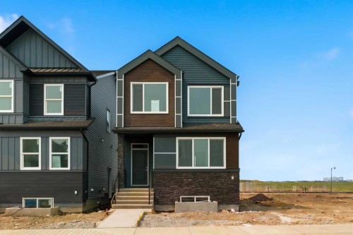37 Rosemary Gardens Se, Calgary, AB - Outdoor
