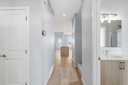 37 Rosemary Gardens Se, Calgary, AB - Indoor Photo Showing Other Room