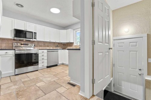 15 Hunter Street Nw, Calgary, AB 