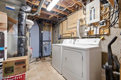 15 Hunter Street Nw, Calgary, AB 