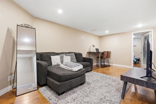 15 Hunter Street Nw, Calgary, AB 