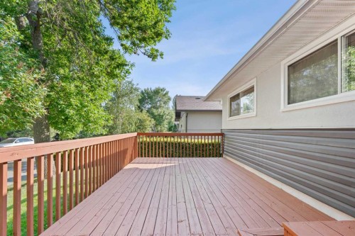 15 Hunter Street Nw, Calgary, AB 