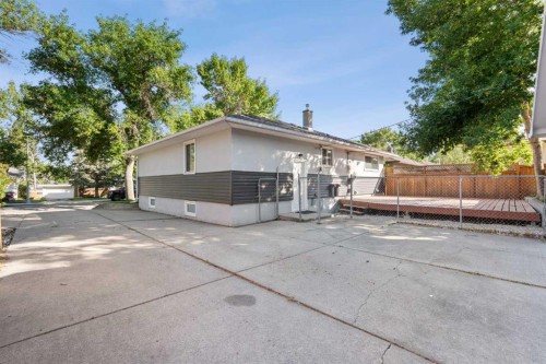 15 Hunter Street Nw, Calgary, AB 