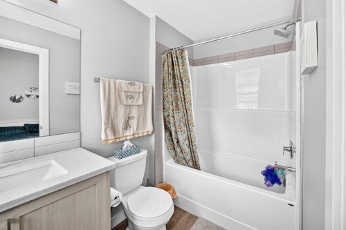 1213 Sage Hill Grove Nw, Calgary, AB - Indoor Photo Showing Bathroom