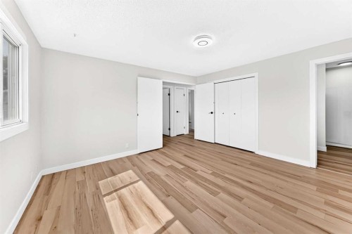 28 Whiteram Close Ne, Calgary, AB - Indoor Photo Showing Other Room