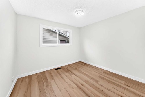 28 Whiteram Close Ne, Calgary, AB - Indoor Photo Showing Other Room