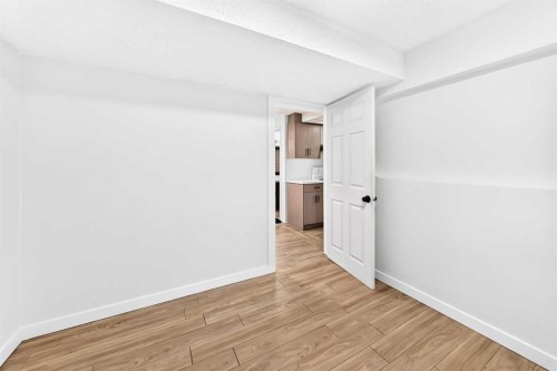 28 Whiteram Close Ne, Calgary, AB - Indoor Photo Showing Other Room