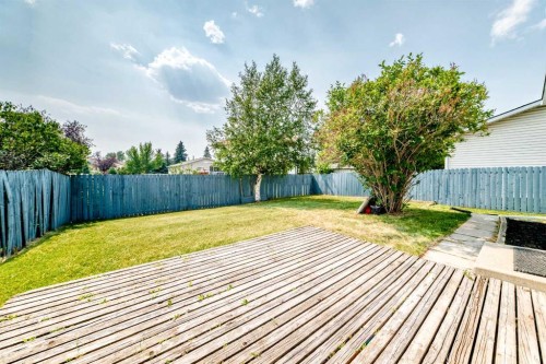 28 Whiteram Close Ne, Calgary, AB - Outdoor