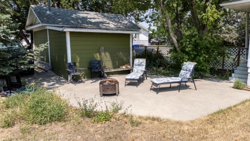 4309 2 Street West, Claresholm, AB - Outdoor