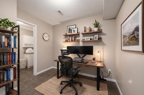 142 Arbour Meadows Close Nw, Calgary, AB - Indoor Photo Showing Office