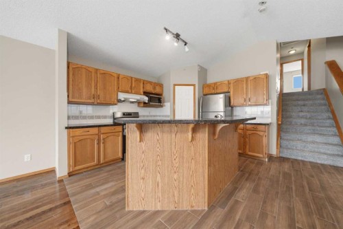 142 Arbour Meadows Close Nw, Calgary, AB - Indoor Photo Showing Kitchen
