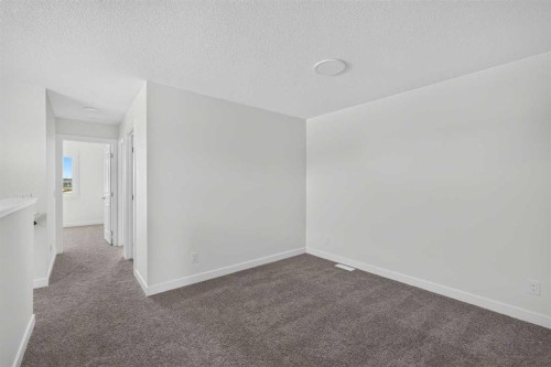 138 Starling Boulevard Nw, Calgary, AB - Indoor Photo Showing Other Room