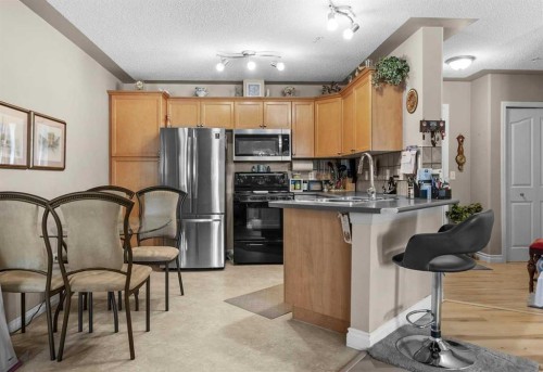 131-369 Rocky Vista Park Nw, Calgary, AB - Indoor Photo Showing Kitchen With Stainless Steel Kitchen