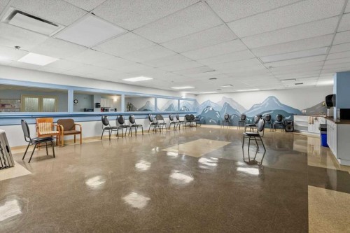 131-369 Rocky Vista Park Nw, Calgary, AB - Indoor Photo Showing Other Room