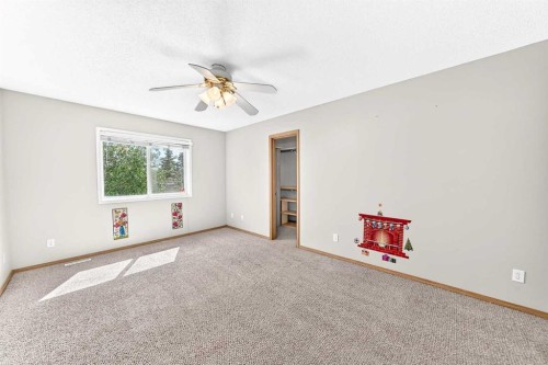 87 Citadel Peak Circle Nw, Calgary, AB - Indoor Photo Showing Other Room