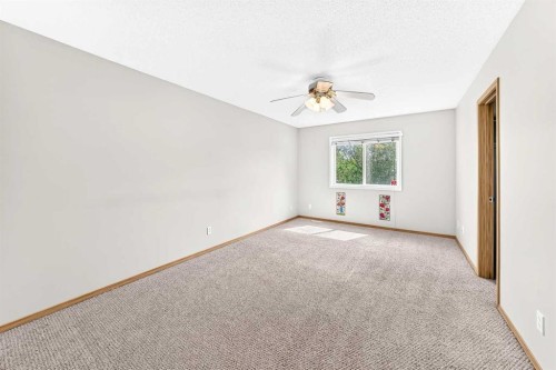 87 Citadel Peak Circle Nw, Calgary, AB - Indoor Photo Showing Other Room