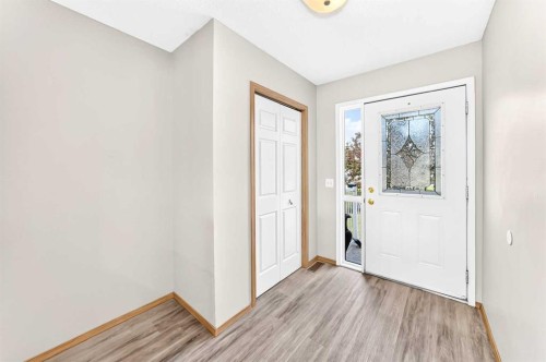 87 Citadel Peak Circle Nw, Calgary, AB - Indoor Photo Showing Other Room