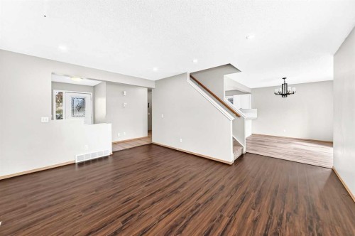 87 Citadel Peak Circle Nw, Calgary, AB - Indoor Photo Showing Other Room