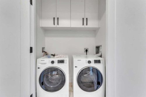 203-8850 48 Street Ne, Calgary, AB - Indoor Photo Showing Laundry Room