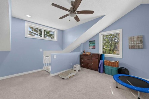 61 Somervale Point Sw, Calgary, AB - Indoor Photo Showing Other Room