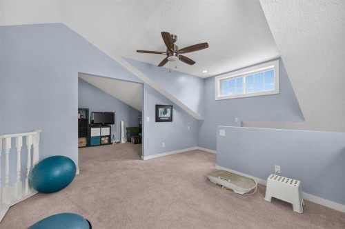 61 Somervale Point Sw, Calgary, AB - Indoor Photo Showing Other Room