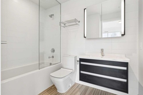 602-930 16 Avenue Sw, Calgary, AB - Indoor Photo Showing Bathroom