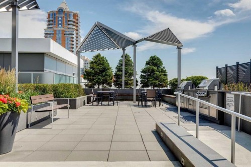 602-930 16 Avenue Sw, Calgary, AB - Outdoor