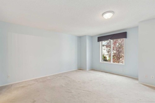 134 Hawkstone Manor Nw, Calgary, AB - Indoor Photo Showing Other Room
