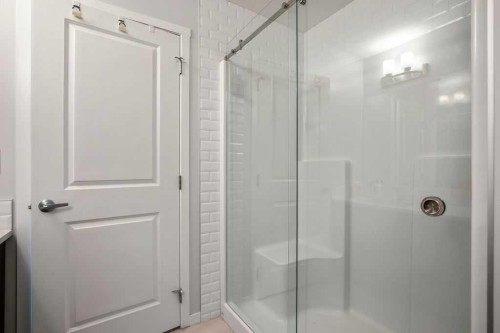 2313-19489 Main Street Se, Calgary, AB - Indoor Photo Showing Bathroom