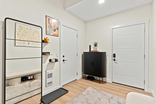 105 Sovereign Common Sw, Calgary, AB - Indoor