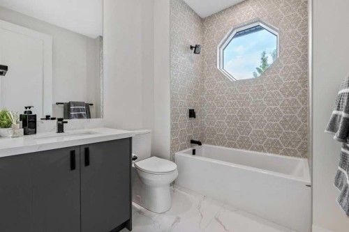 63 Pumpmeadow Crescent Sw, Calgary, AB - Indoor Photo Showing Bathroom
