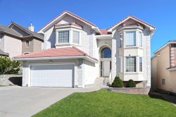 307 Hampstead Way NW Calgary, AB T3A 6E6