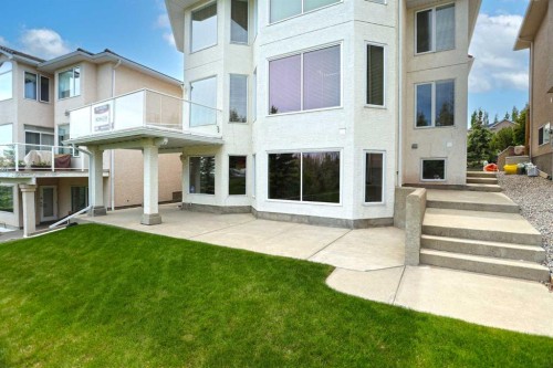 307 Hampstead Way Nw, Calgary, AB - Outdoor
