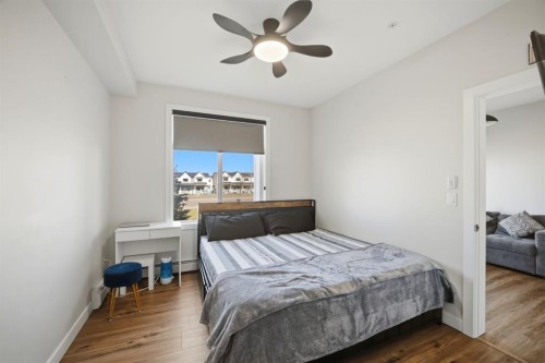 213-400 Auburn Meadows Common Se, Calgary, AB - Indoor Photo Showing Bedroom