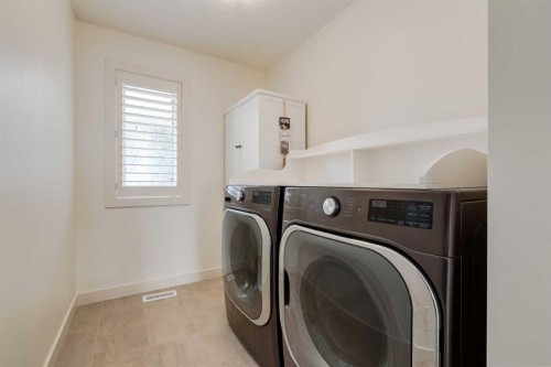 439 Canals Boulevard Sw, Airdrie, AB - Indoor Photo Showing Laundry Room