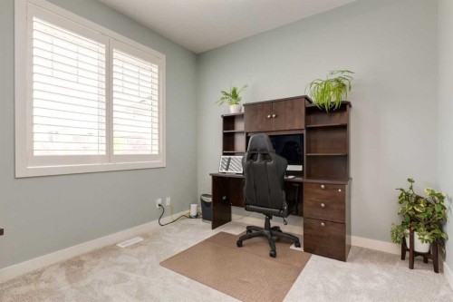 439 Canals Boulevard Sw, Airdrie, AB - Indoor Photo Showing Office