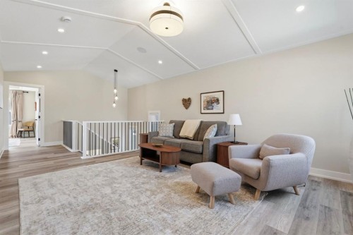 711 Mandalay Link, Carstairs, AB - Indoor Photo Showing Living Room