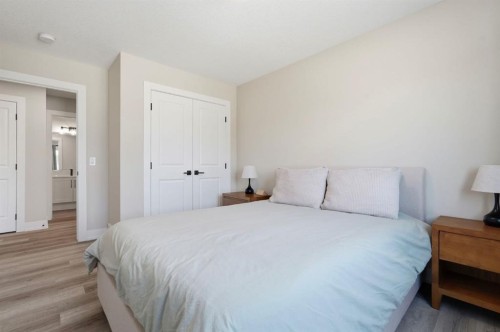 711 Mandalay Link, Carstairs, AB - Indoor Photo Showing Bedroom