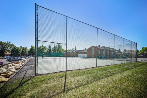 602-8948 Elbow Drive Sw, Calgary, AB - Outdoor